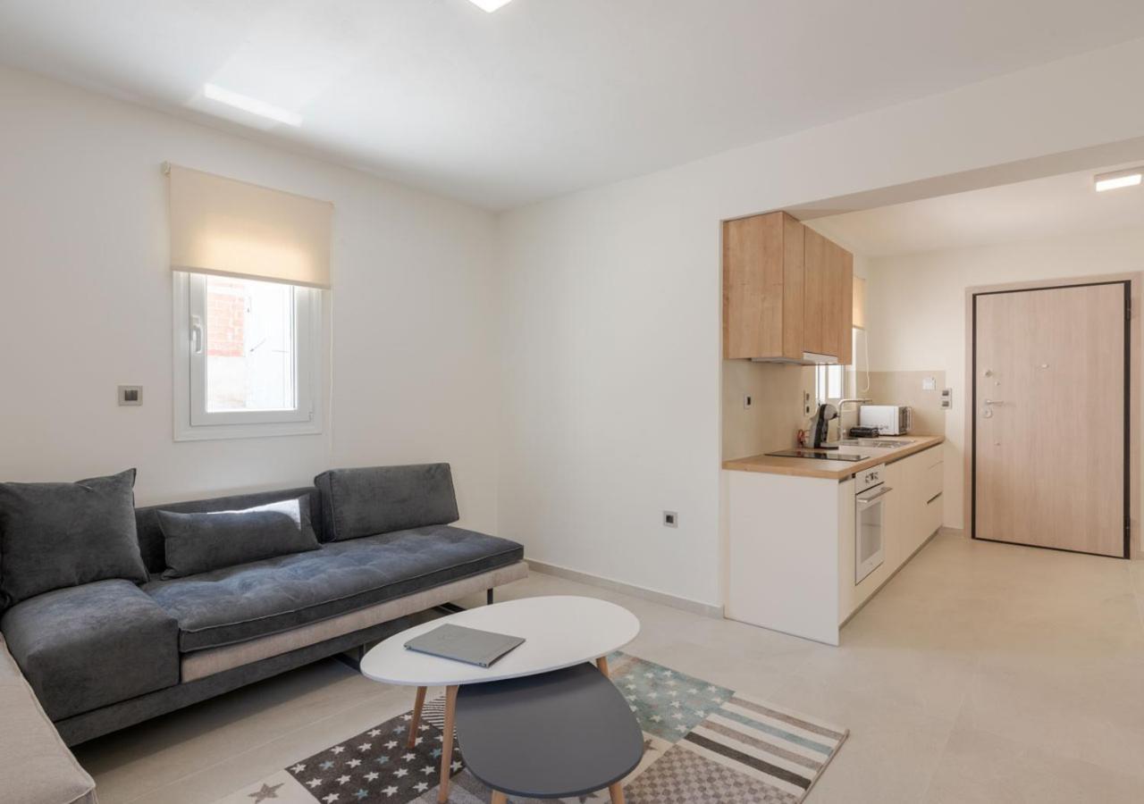 Costa Vasia Seaside Suites And Apartments Vrahati Dış mekan fotoğraf