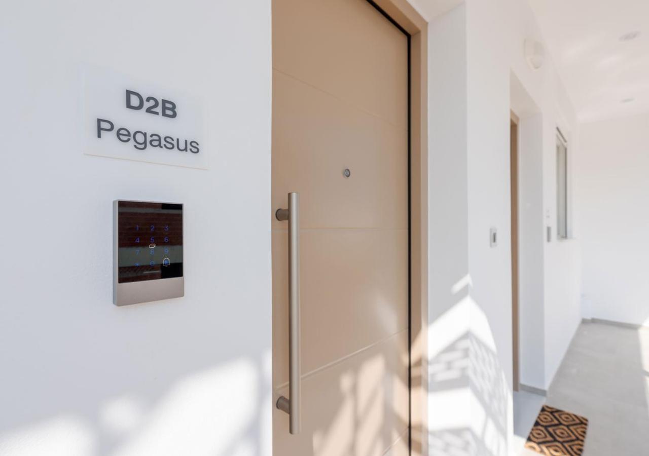 Costa Vasia Seaside Suites And Apartments Vrahati Dış mekan fotoğraf