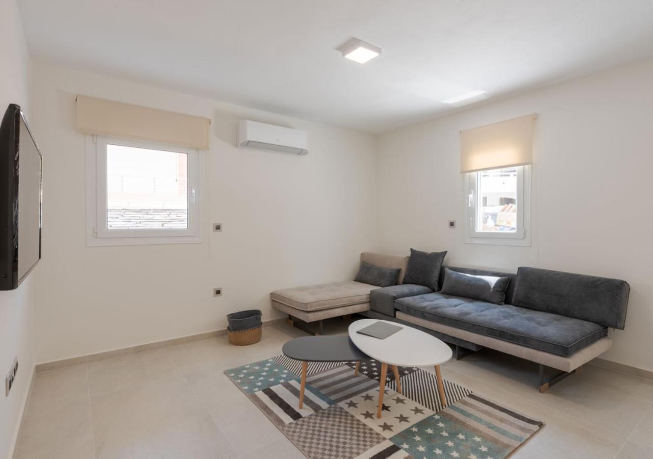 Costa Vasia Seaside Suites And Apartments Vrahati Dış mekan fotoğraf